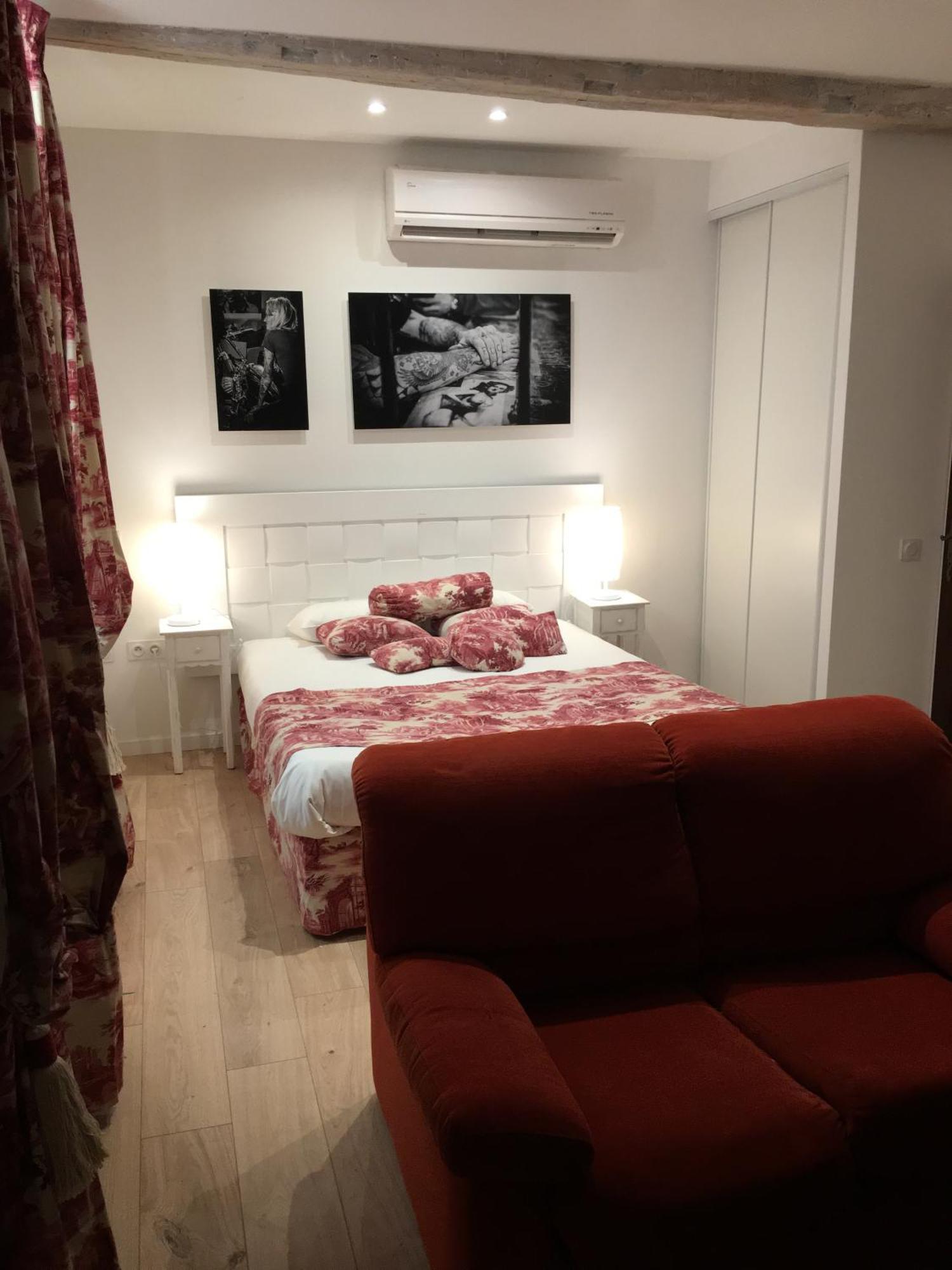 Logis Hotel Le Glacier Orange  Cameră foto